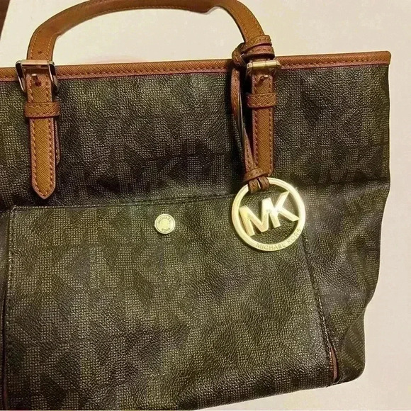 Michael Kors MK initial tote shoulder bag in brown - Picture 3 of 16